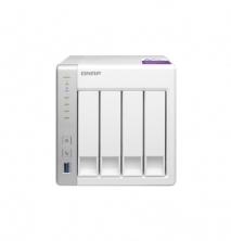 QNAP D4